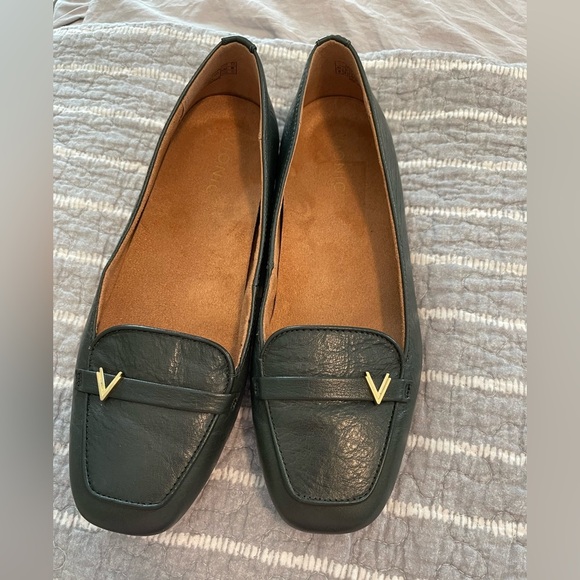 Vionic Women's Hayes leather Slip On Loafers hunter green preloved size 9 - Picture 1 of 5
